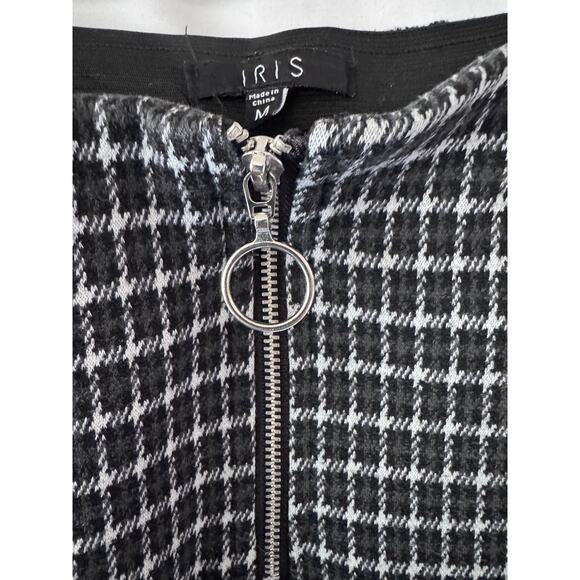 Iris Black & White Checkered Stretch Pants - Size Medium - Picture 4 of 10
